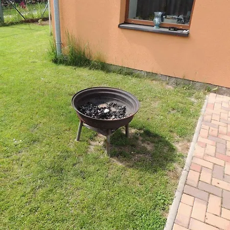 Rekreacni Domek Pod Lipou بيت خشبي Skrdlovice