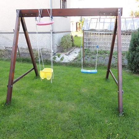 Rekreacni Domek Pod Lipou بيت خشبي Skrdlovice